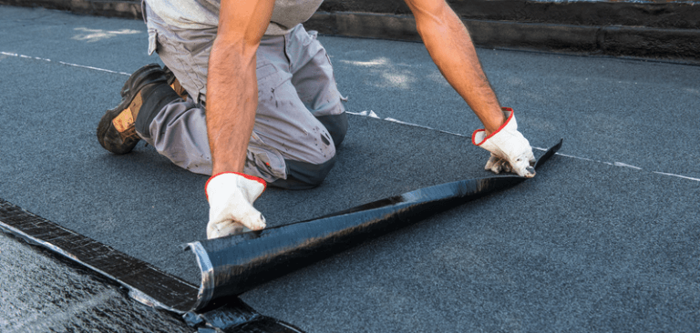 Isolation des surfaces avec du bitume »