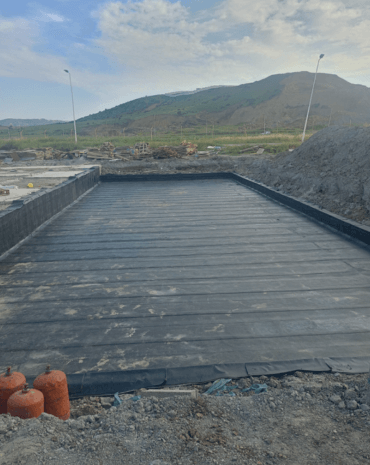 Travaux d’étanchéité du radier d’une usine à Tanger Tech