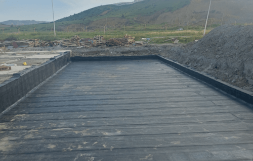 Travaux d’étanchéité d’un radier en béton armé contre les infiltrations d’eau par Renova Nord